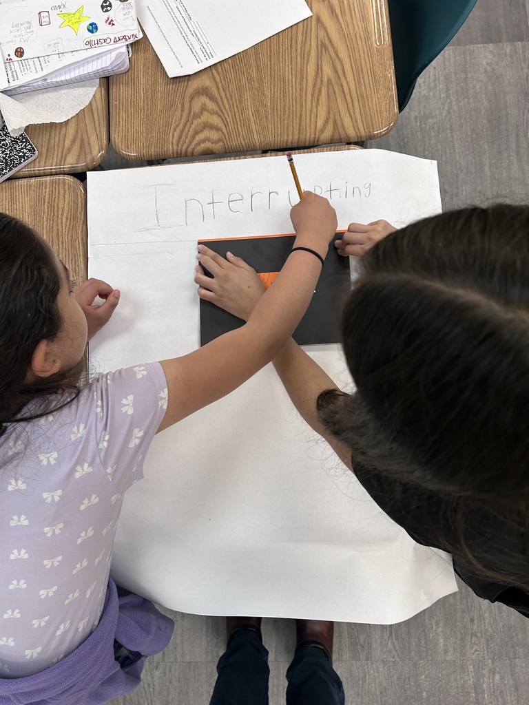 AVID Excel Summer Bridge Pic 1 - Group Poster Making