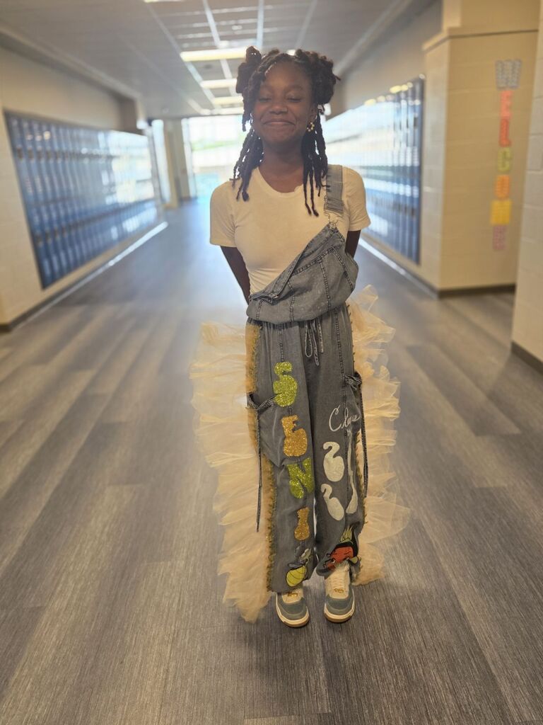 Class of 2027 showing Hillside Pride!