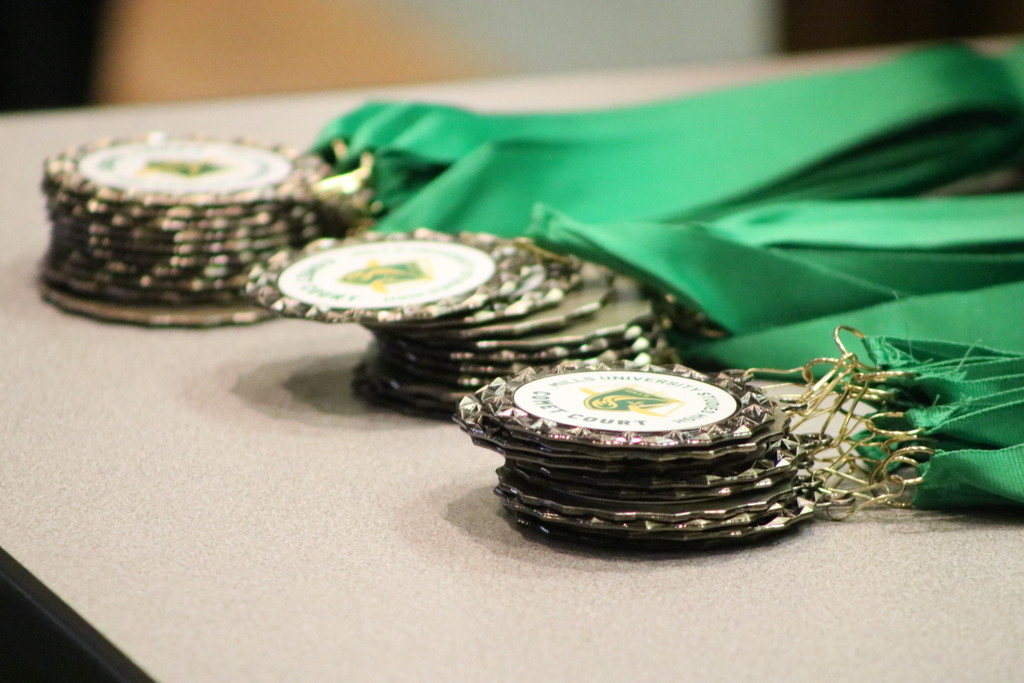 A table of medals
