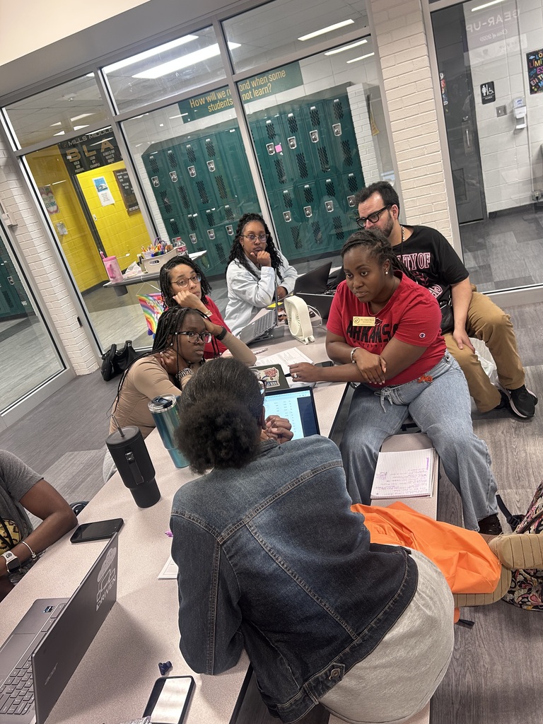 MMS in dept. groups discussing data. College Station presentation pic 1