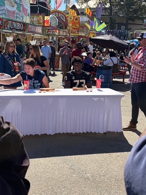 RHS Football player Brandon Ellis wins 1st place in the Arkansas State Fair Corn Dog Eating Competition!