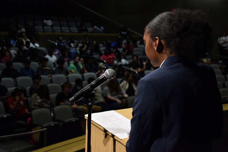 Senior Celeste Wilson talks to students