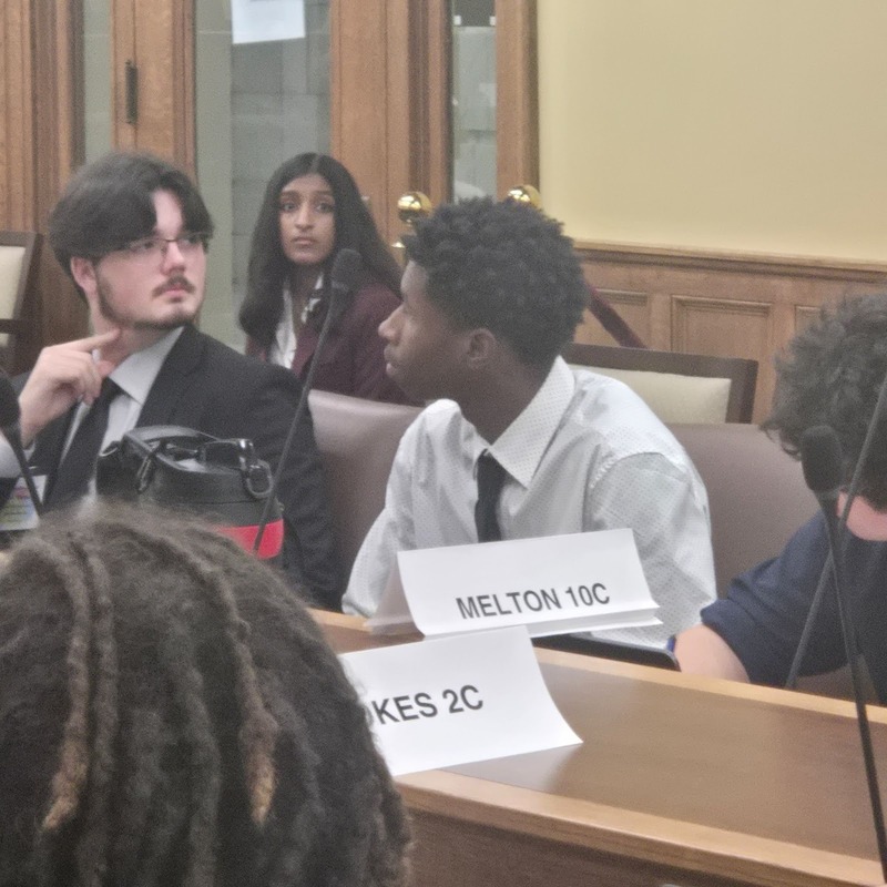 Student Congress deliberating