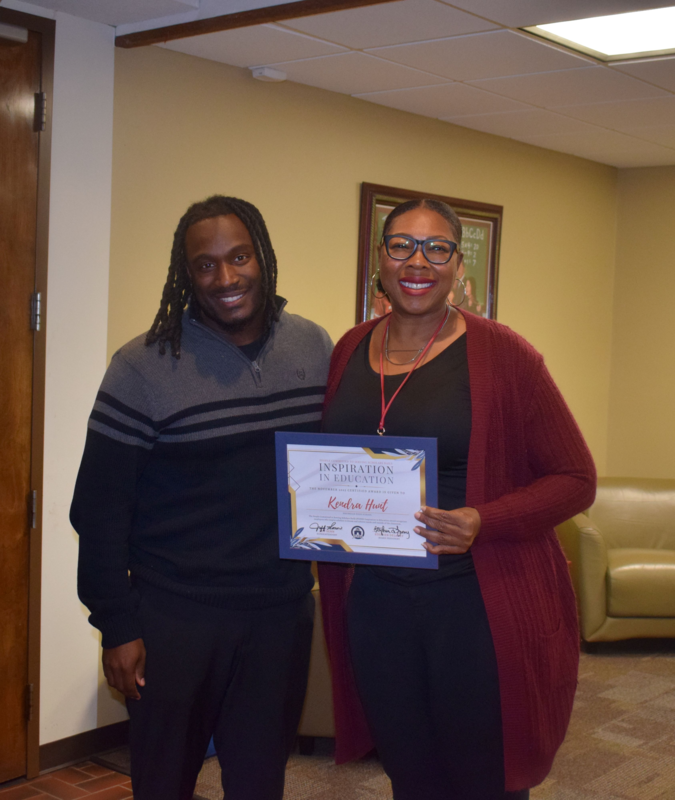 Photo of Kendra Hunt with Dr. Nick Farr