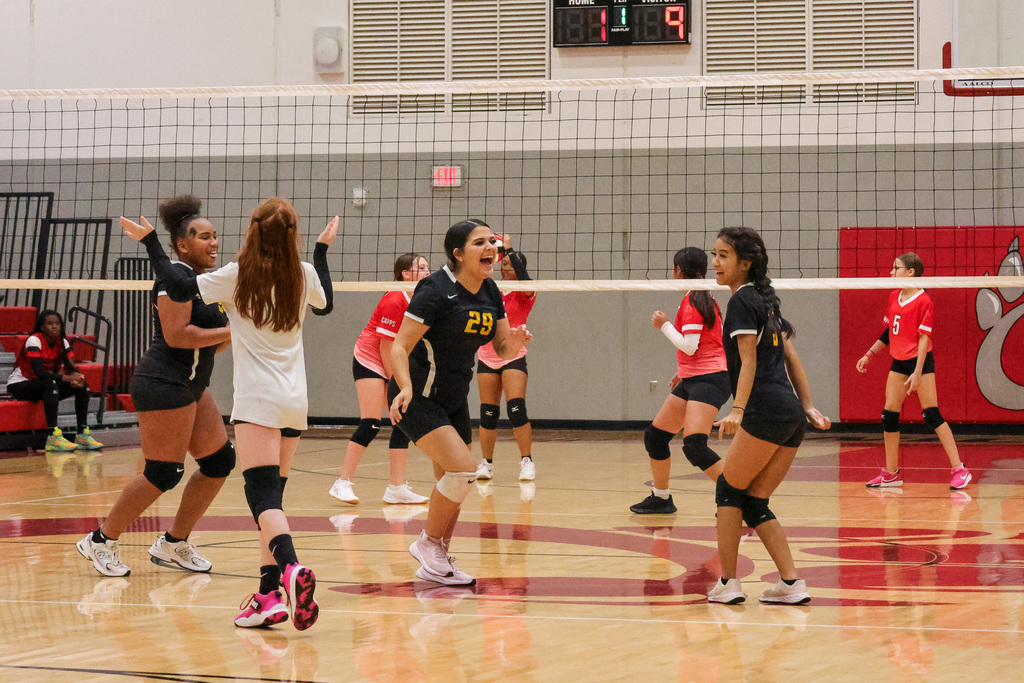CooperCappsVBall-02