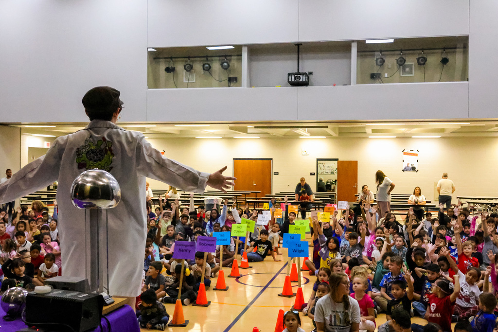 audience of science demonstration