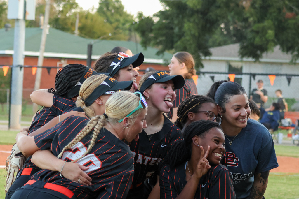 PCOSeniorNight-01