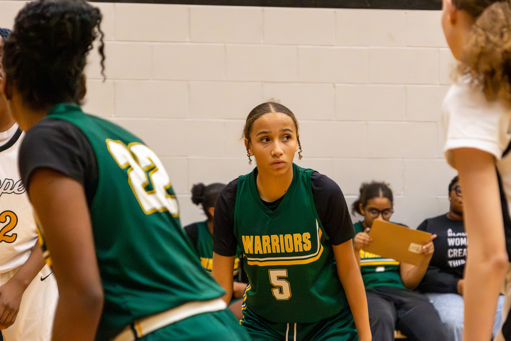 Western Oaks player waiting for a free throw