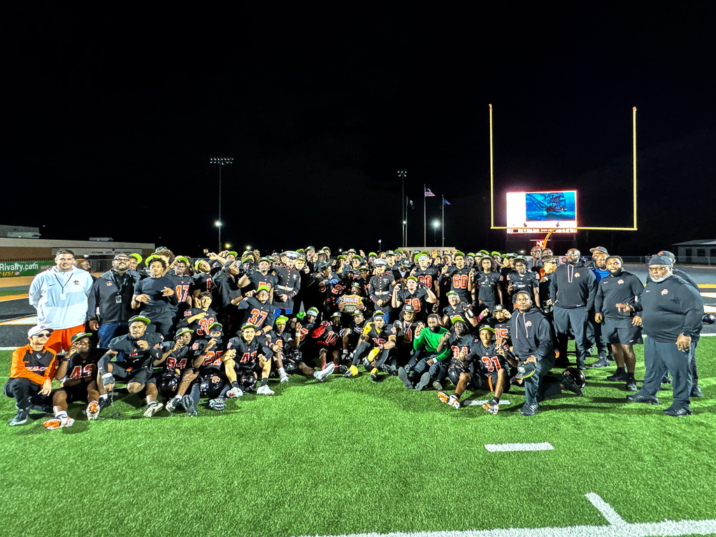 group photo of PCH pirate football champions