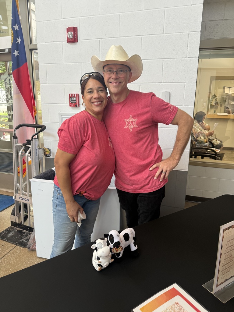 Crooked D Creamery visits PCHS