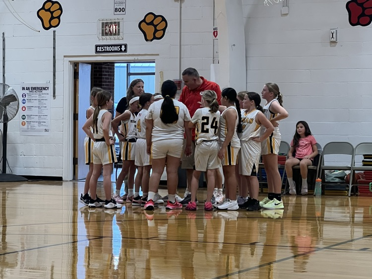Girls Basketball 