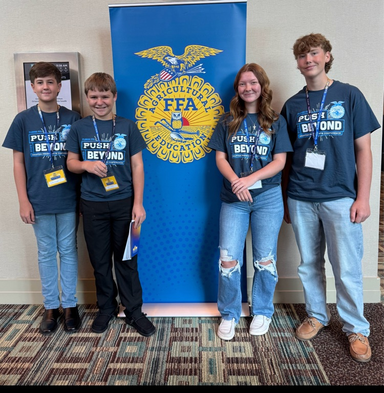 Middle School and High School presidents and vice presidents of CCJSHS AG chapters.