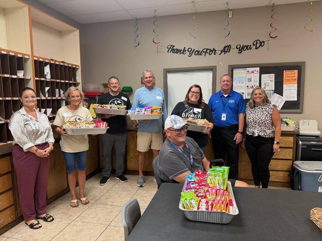 Picture of Branch Community Church Members holding snacks 