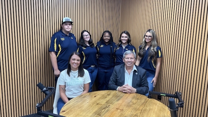  FFA students Ryan Bunch,  Lillian Buckles,  Hannah Butler, Joyce Webering,  Kennedy Altman, Kortni Rogers and Dr. Rick Surrency
