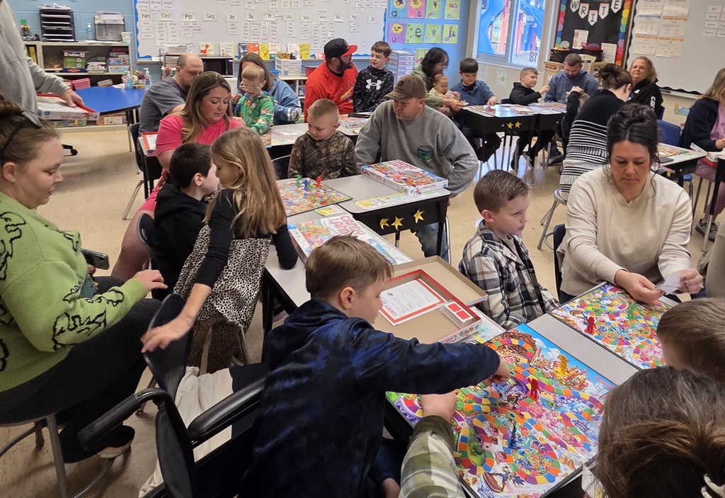 Buffalo Elementary Title I teachers recently hosted a sweet and successful Breakfast Club for Kindergarten and First Grade families! 🍭✨ Families were invited to enjoy a special Candyland-themed morning filled with breakfast, connection, and fun. After sharing a meal together, students and their families participated in engaging board games that creatively incorporated math and reading skills in a hands-on way. This event highlighted the importance of family engagement, with families actively participating in meaningful learning experiences alongside their children. Opportunities like this continue to strengthen the connection between home and school—while making learning both fun and memorable! 💕📚