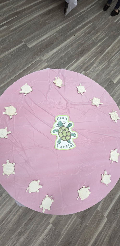 🎨 YMCA Pre-K Art Showcase 🎨 On March 25, our YMCA Pre-K classes held an in-class art exhibition to highlight the creativity and artistic growth of our students. The display featured a variety of projects that allowed students to share their imagination, practice new skills, and take pride in their work. We are proud of our young artists and the learning experiences that encourage creativity and self-expression every day!