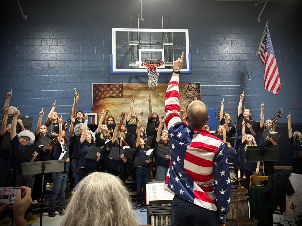 Rock Branch Elementary’s choir presented The Dawn of Liberty last week to honor America’s 250th birthday! Jefferson, Adams, Franklin, congressional wives, the Continental Congress, tyrannical King George III, and colonists’ battle cries—each forging the American dream—were brought to musical life in a dynamic tribute to our country’s founding. “We the people stand proud!” 🇺🇸🎶