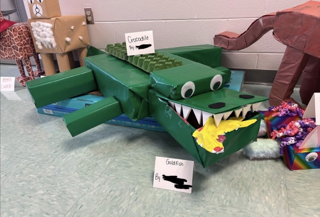 Alligator made from shapes
