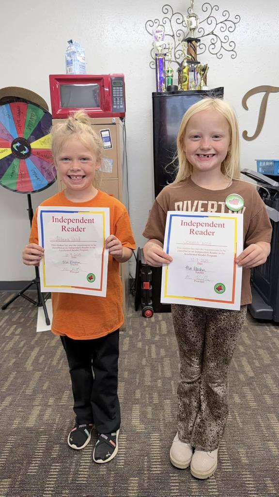 We are so proud of these kids for meeting their reading goals! Congratulations!