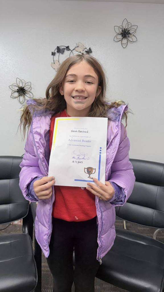 We are so proud of these kids for meeting their reading goals! 📚✨