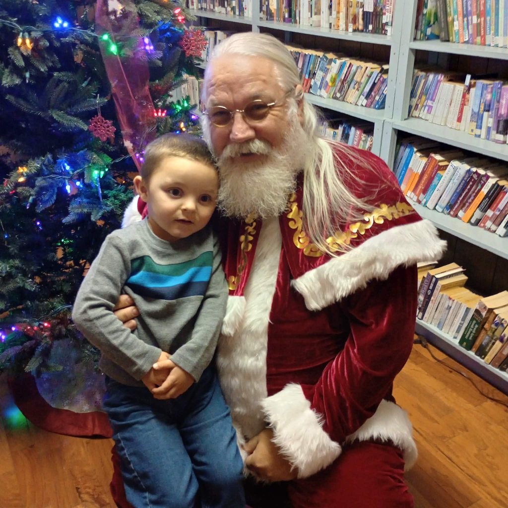 We are so blessed to have Mrs. Jenny! 💛 She pours her heart into making sure our littles have the best opportunities to learn, grow, and have fun! ✨ Did you know? Our Parents as Teachers (PAT) program is available for families with children under age 5. PAT supports early learning, school readiness, and strong family connections through fun, engaging activities and resources. If you know a kiddo under 5 who isn’t part of our Parents as Teachers program yet, we would LOVE to connect with them! 📞 Contact Mrs. Mitchell or call the school for more information. Let’s give our youngest learners the best start possible—because learning starts early and should always be fun! 🌟📚