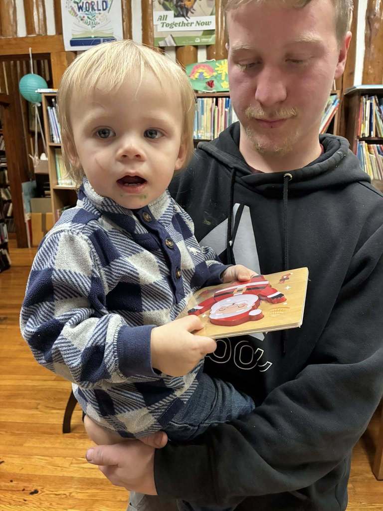 We are so blessed to have Mrs. Jenny! 💛 She pours her heart into making sure our littles have the best opportunities to learn, grow, and have fun! ✨ Did you know? Our Parents as Teachers (PAT) program is available for families with children under age 5. PAT supports early learning, school readiness, and strong family connections through fun, engaging activities and resources. If you know a kiddo under 5 who isn’t part of our Parents as Teachers program yet, we would LOVE to connect with them! 📞 Contact Mrs. Mitchell or call the school for more information. Let’s give our youngest learners the best start possible—because learning starts early and should always be fun! 🌟📚