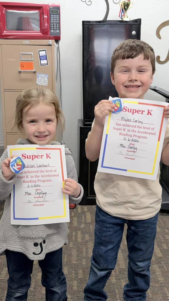 The snow break did not slow our kids down! They came back ready to break some goals!! Congratulations 🧡🖤 #puxicolearns #puxicoreaders