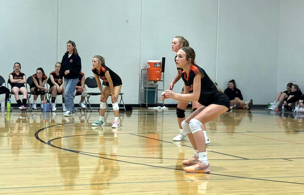 Puxico Jr High Volleyball kicked off the season against the Bloomfield Wildcats