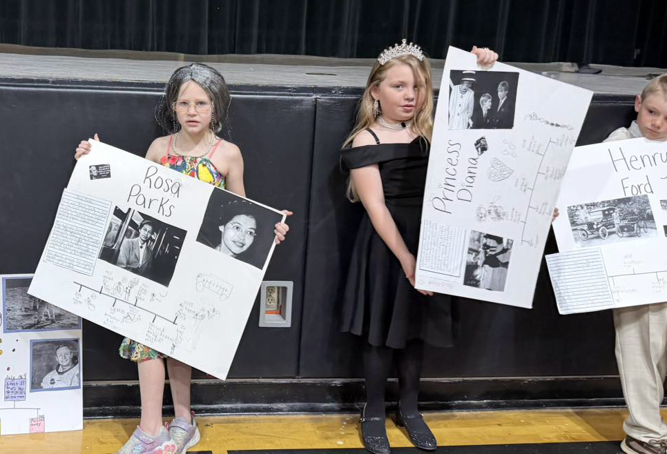Our 2nd graders brought history to life with their very own Living Wax Museum! 🖤🧡 Students researched historical figures and teamed up with our 4th graders to create speeches and posters. They proudly presented their projects to the entire elementary school and then wowed our community with an evening performance! We are incredibly proud of the hard work, confidence, and collaboration these students demonstrated. What an amazing learning experience! A big THANK YOU to our 2nd grade teachers for creating such a meaningful and engaging opportunity for our students. 👏 Great job, everyone!