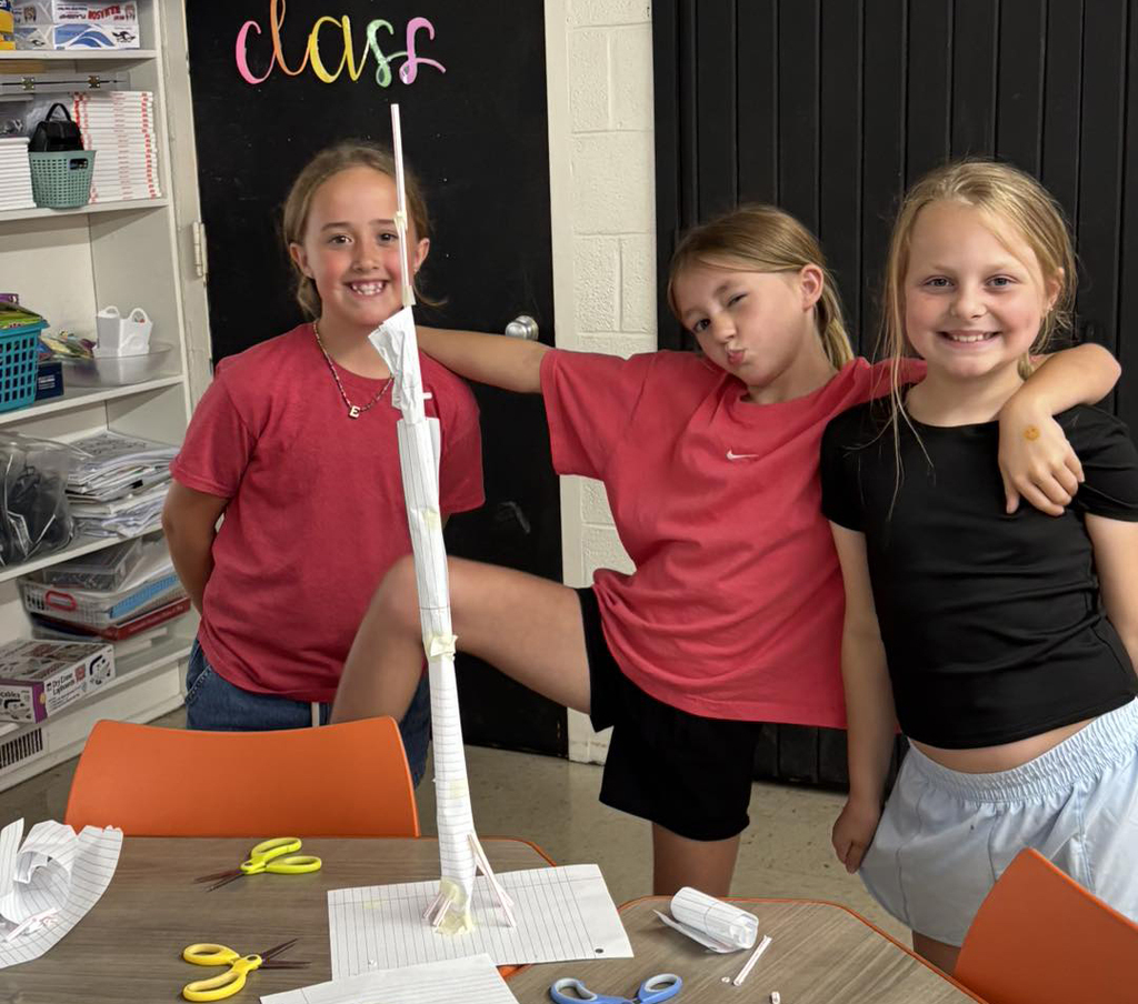 Our fourth grade summer school students had a blast participating in the tall tower competition.