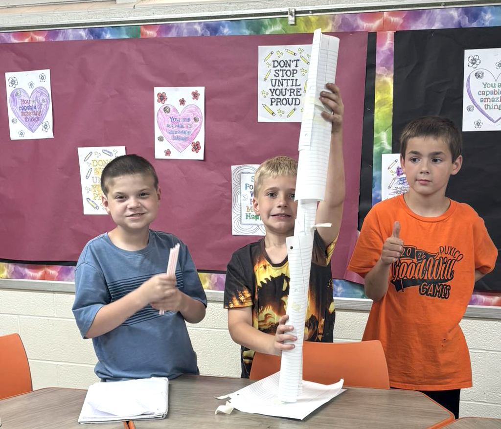 Our fourth grade summer school students had a blast participating in the tall tower competition.