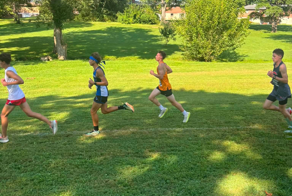Our High School Cross Country athletes competed in their first meet today, and we couldn’t be more proud of each and every one of them! Their hard work, dedication, and determination are already showing, and we’re excited to watch them grow and accomplish great things throughout the season. Congratulations to all of our runners! 🎉 We are cheering you on every step of the way!
