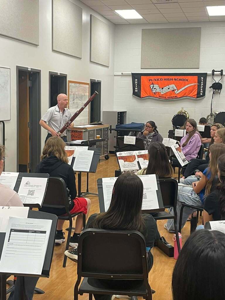 Big shout out to Dr. Potter from SEMO for visiting us today, performing some bassoon, telling us about SEMO, and working with our woodwinds!