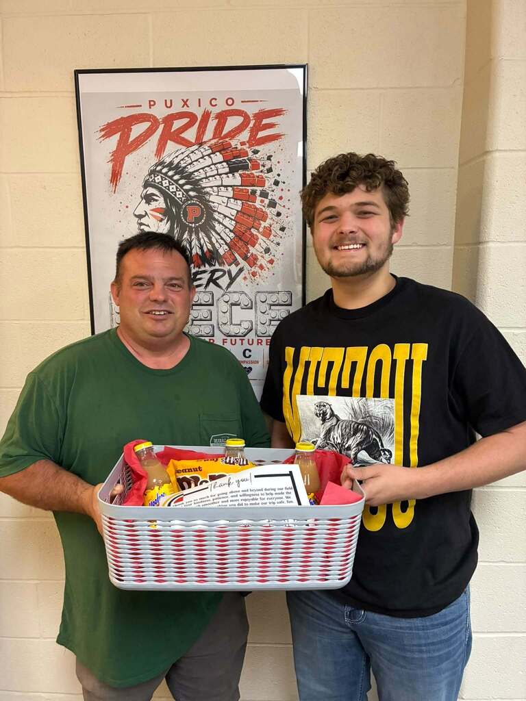 We want to give a huge shoutout and thank you to our bus driver, Mr. Scott, for going above and beyond during our FBLA/JAG trip to Career Day at Busch Stadium!  From getting us where we needed to go safely to being patient (in the insane heat), helpful, and making sure our students had a great experience, we truly appreciate everything you did! Our trips wouldn’t be possible without people like you who go the extra mile for our students.  Thank you for taking such great care of our FBLA and JAG students and helping make the trip one to remember!