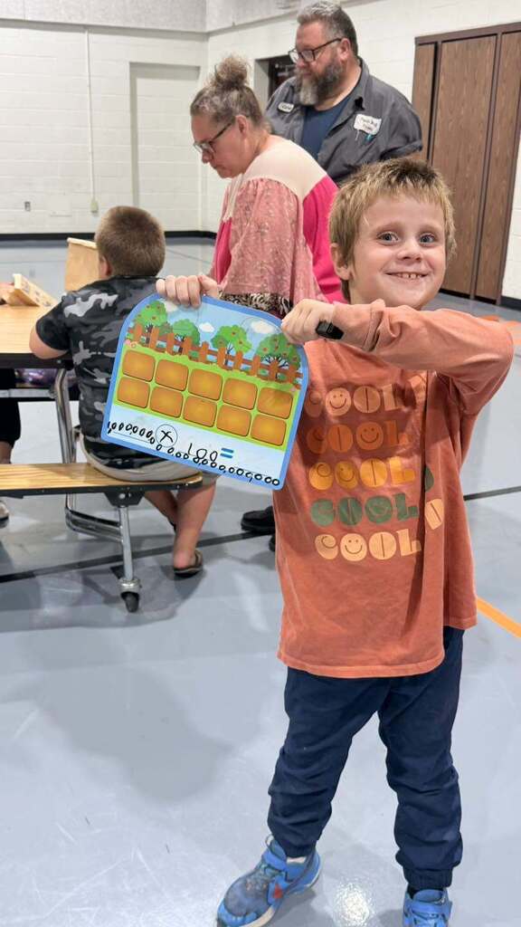 📚🧡 What a wonderful night at Puxico Elementary! 🖤📚 Our Title I Informational Meeting & Book Fair Family Night was a complete success! We had so much fun visiting with our families, sharing information about our Title I program, and watching our students get excited about BOOKS