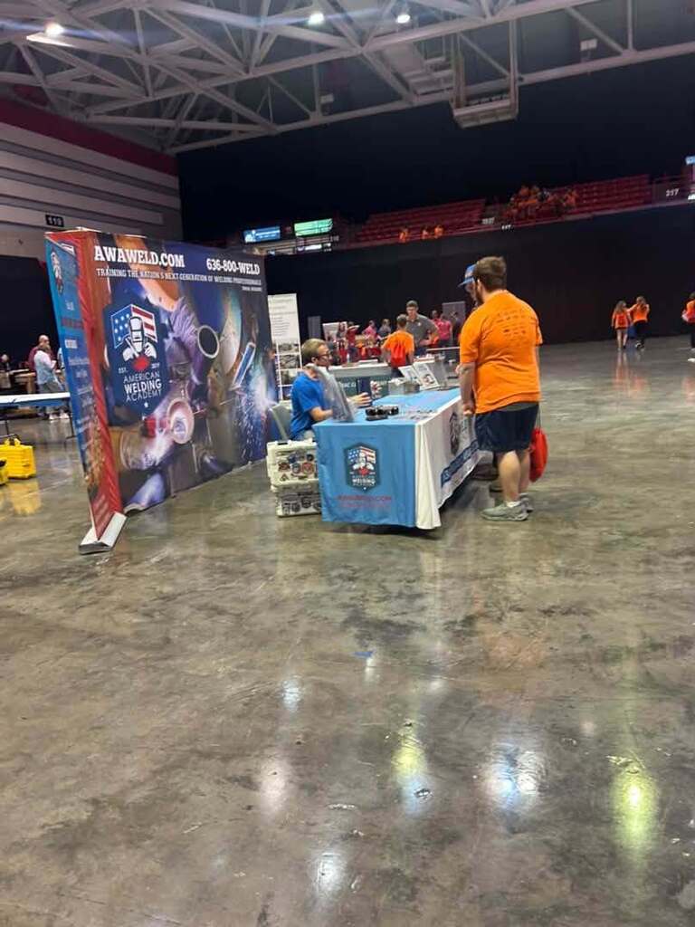 Today, October 13, students participated in Build My Future at the Show Me Center in Cape Girardeau, MO!  Students got to meet with employers around the state of Missouri in a multitude of career fields. They also participated in several simulations of what employees in fields such as welding, construction, and heavy machinery do on a daily basis!  It was an amazing day of learning, fellowship, and career exploration!