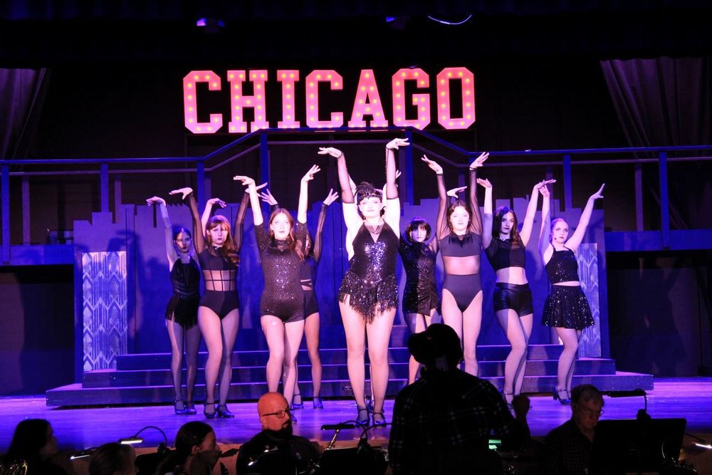 Velma Kelly and her dancers perform "All that Jazz"