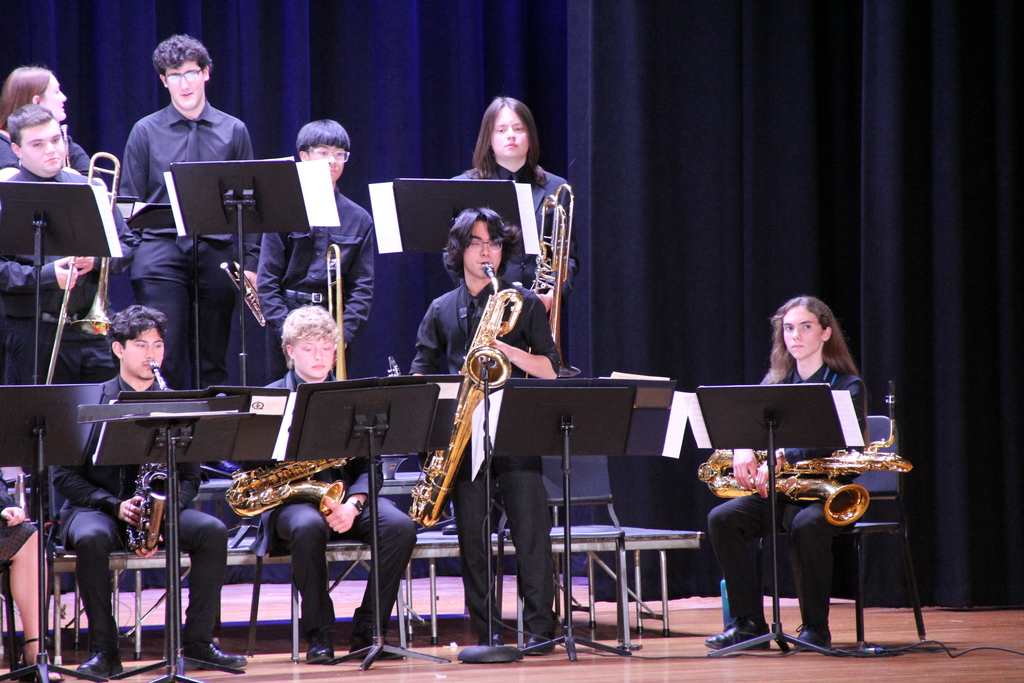 On Friday, March 13th, the Quakertown Big Band and Souderton Jazz Ensemble came together at QCHS for this year's Quakertown Jazz Festival. The evening included both groups displaying their talents, as well as showcasing guest performances from John Riley on the drums, Randy Kapralick on trombone and Larry Tamanini on guitar. Thank you for a fabulous evening of jazz and art!