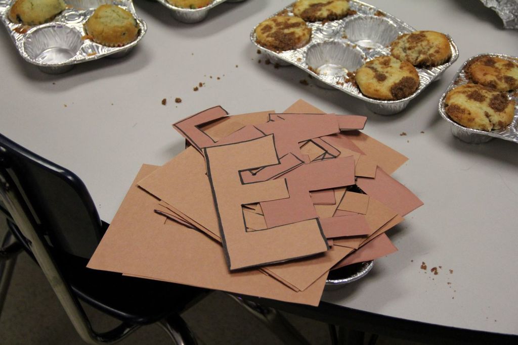 Student Council prepares Dr. Thompson's "Brown Es"