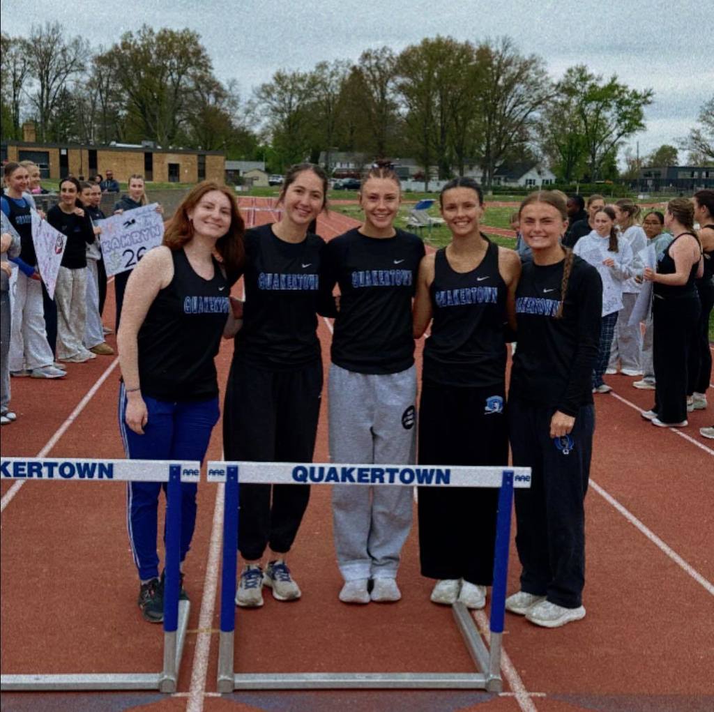 On Tuesday, April 29th we celebrated our Senior Girls Track and Field Student Athletes!  Congratulations to Lexi Folk, Paisley Heft, Anna Greenday, Casey Rosenberger, and Kamryn Jefferies! And congratulations on a stellar performance!! 🏃‍♀️👟 You will move mountains next year 🎓 