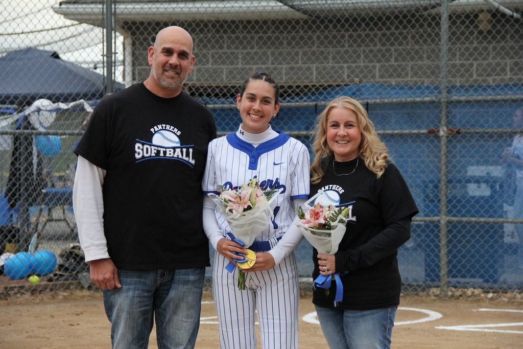 Kira Jefferson smiles with her family