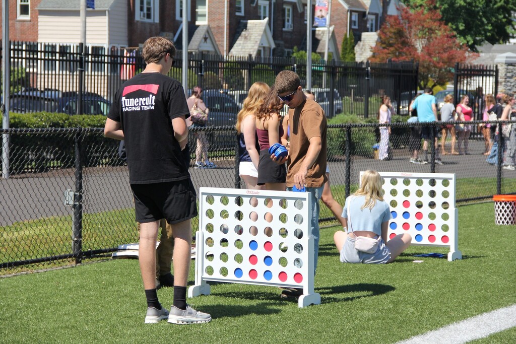 Students play connect four