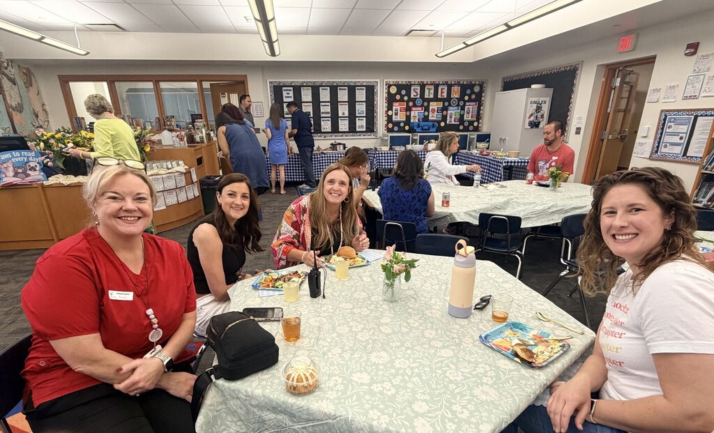 Volunteers smile at the Richland Volunteer Luncheon 