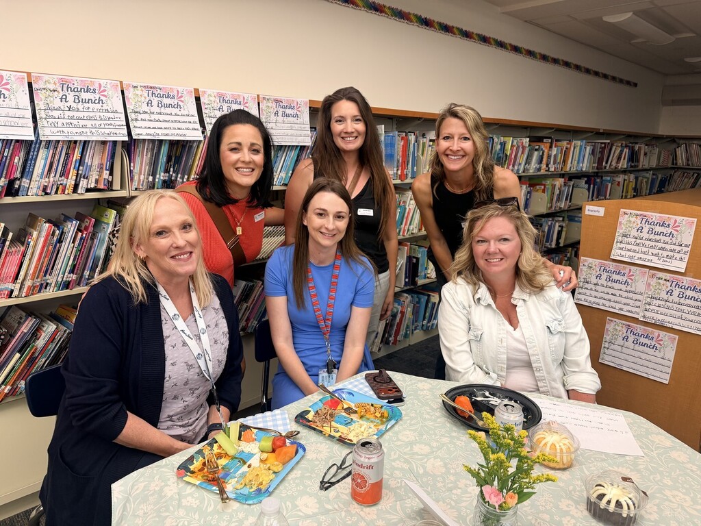 Volunteers smile at the Richland Volunteer Luncheon 