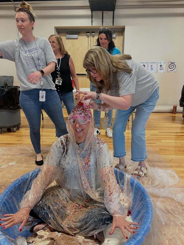 Dr. Kenyon and Mr. Godshalk become human sundaes