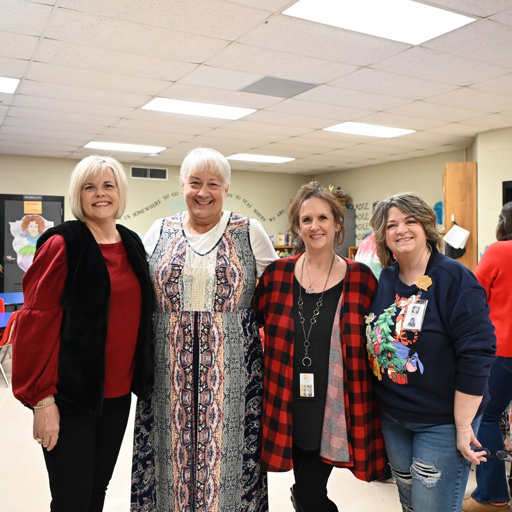 Tammye Fant and friends  at Fant's Retirement Party