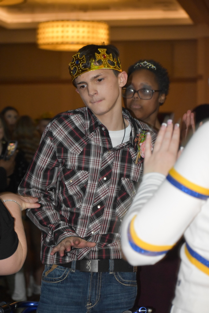 Student dancing at Night to Shine