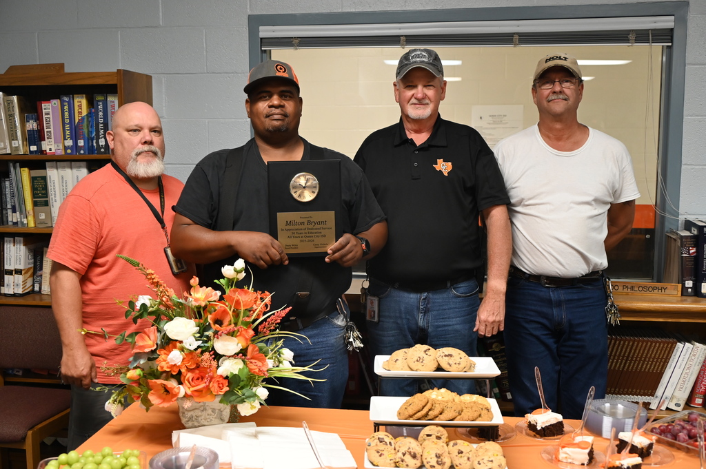 QCISD Retirement party honoring Milton Bryant