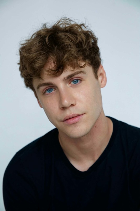 Headshot of Dan Thompson.