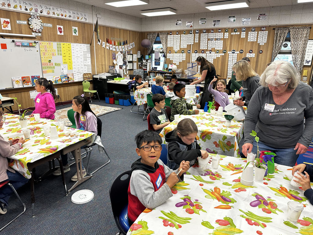 2nd grade gardening with the Master Gardeners